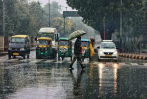 बारिश के कारण हवाओं का बदला अंदाज