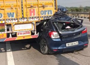 ईस्टर्न पेरिफेरल एक्सप्रेस-वे पर हुए हादसे में महिला की मौत