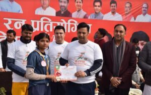 युवा दिवस पर आईआईएमटी कॉलेज में मैराथन दौड़ का समापन