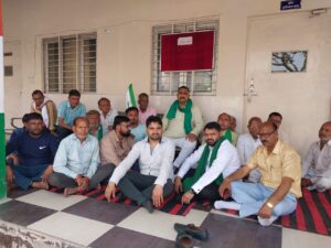 भाकियू अराजनीतिक ने मुरादनगर नगर पालिका का किया घेराव