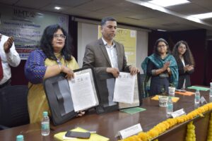 आईआईएमटी कॉलेज ऑफ लॉ में सेंटर ऑफ एक्सीलेंस का उद्घाटन